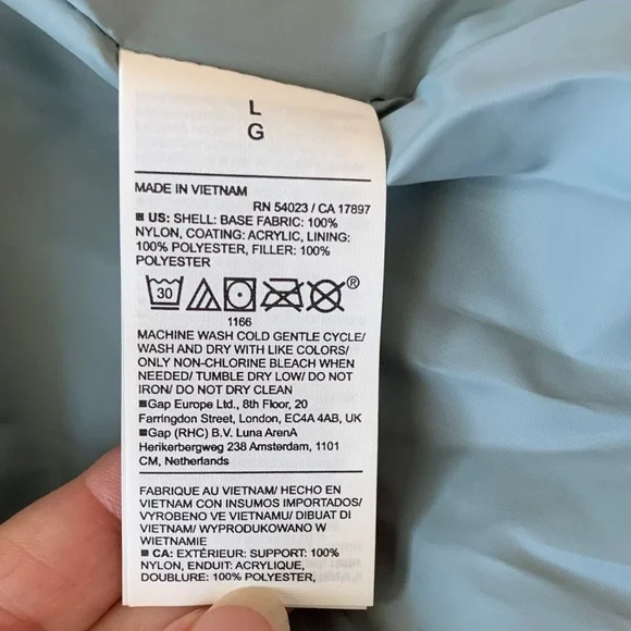 Old Navy Women's Quilted Vest Size Large NWT - Picture 7 of 7